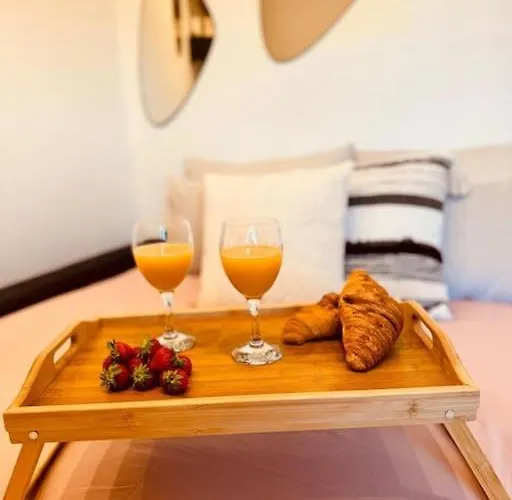 Le Cosy Du Roi, Wifi,gare,paris Апартаменты *