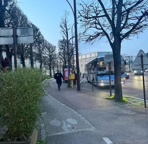 Le Cosy Du Roi, Wifi,gare,paris Апартаменты Версаль